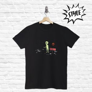 T-shirt Alien qui fait du pouce