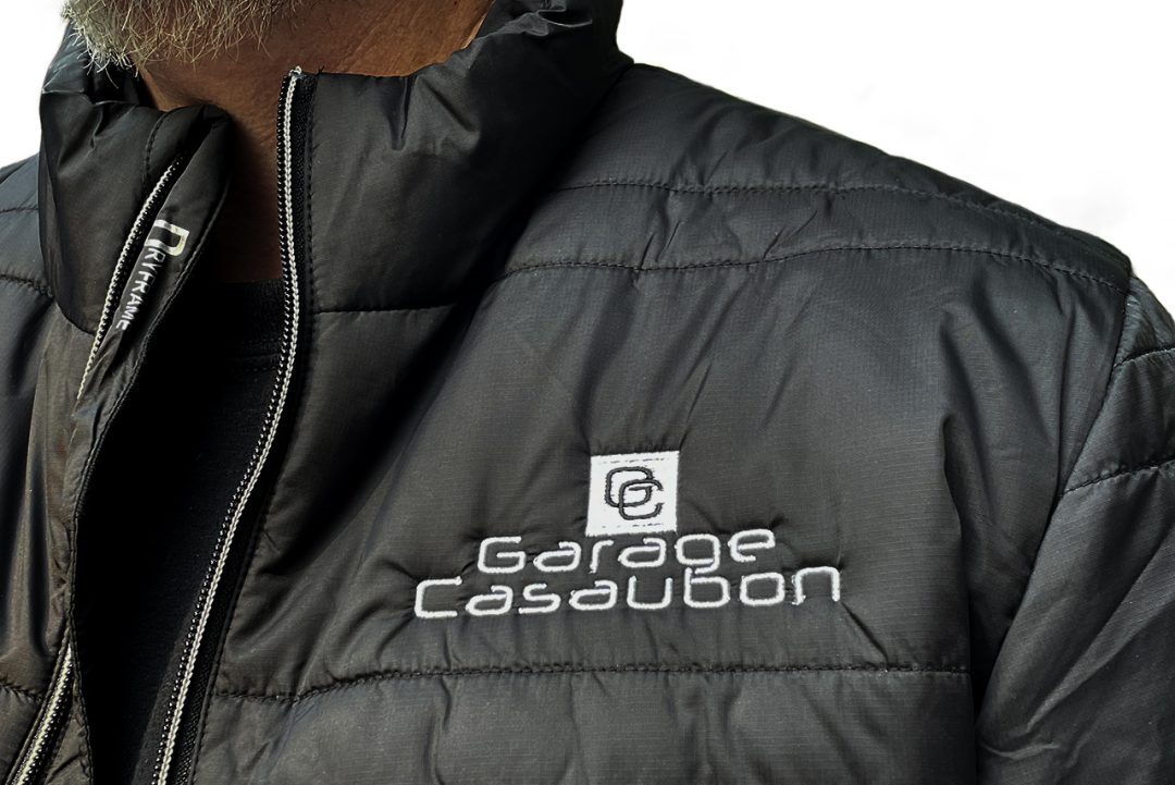 Broderie sur manteau