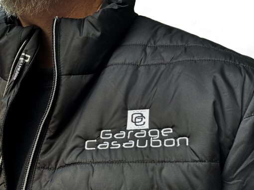 Broderie sur manteau