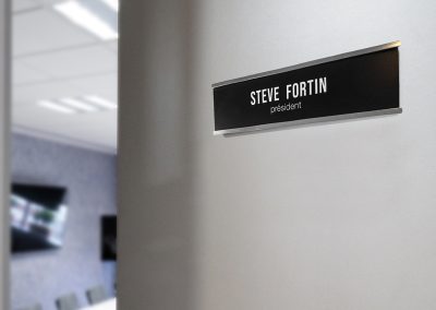 Gravure – Plaque porte gravée